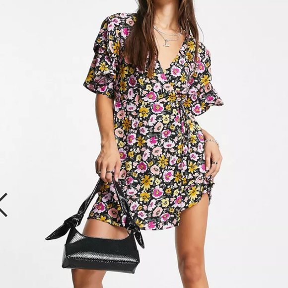 Topshop Dresses & Skirts - Moody Floral Print Wrap Dress with Bell Sleeves - Size 4, NWT - Topshop